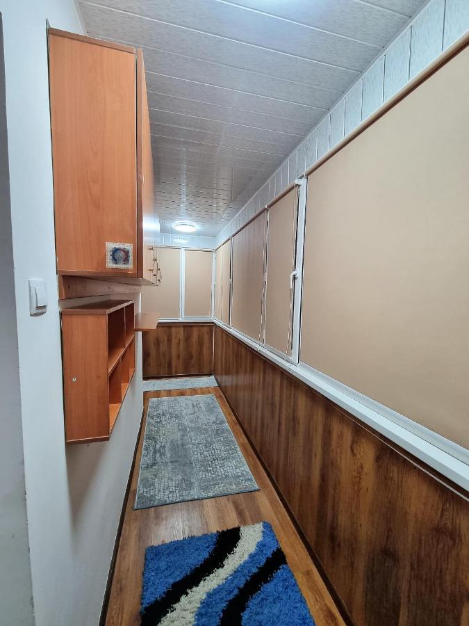 очень уютная рядом с посольством Apartment